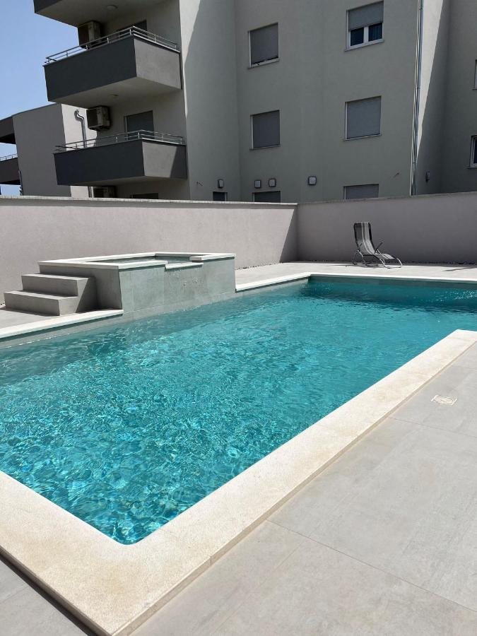 Villa Vida, Medulin - Bazen I Jacuzzi المظهر الخارجي الصورة